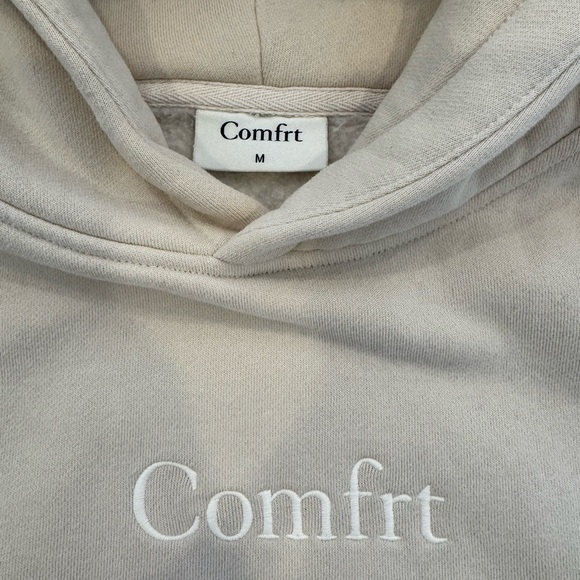 Comfrt Signature Hoodie - Picture 2 of 3